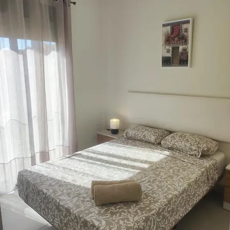 Apartment Piso Completo Para 4 Personas -parking Gratuito *
