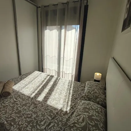 Apartment Piso Completo Para 4 Personas -parking Gratuito