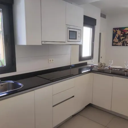 Apartamento Piso Completo Para 4 Personas -parking Gratuito